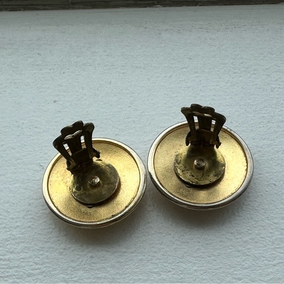 Vintage Hermès Ribbon and French Horn Clip Earrings - Picture 8 of 9